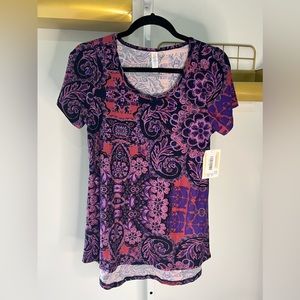 ✨3 for $10✨ NWT XS LulaRoe Classic T